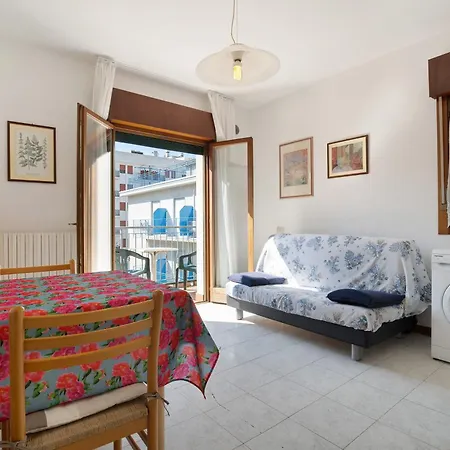 Apartment Pineta *
